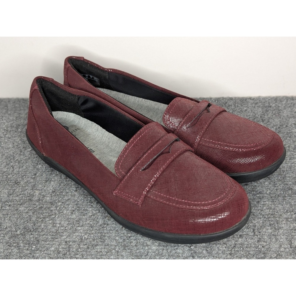 CLOUDSTEPPERS by CLARKS Women's SILLIAN HOPE Burgundy Loafers Size 7.5 M
